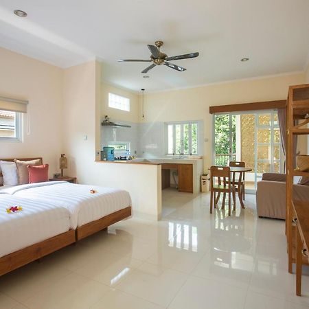 짐바란 Donguri House Bali B&B 외부 사진