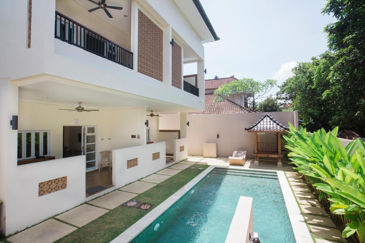 짐바란 Donguri House Bali B&B 외부 사진