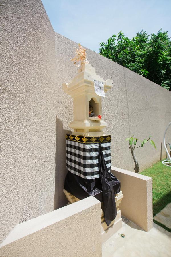 짐바란 Donguri House Bali B&B 외부 사진