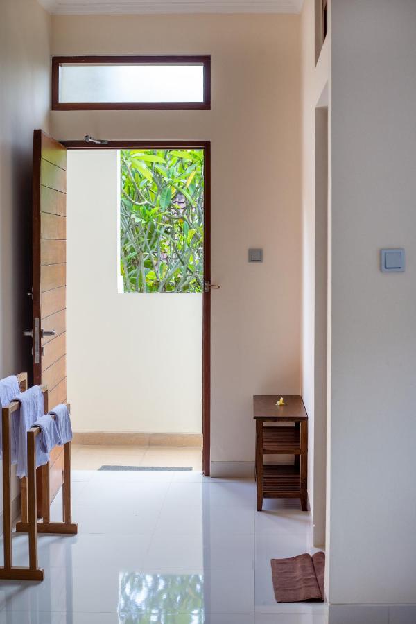 짐바란 Donguri House Bali B&B 외부 사진